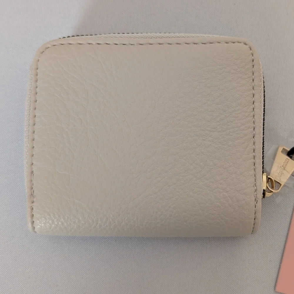 Juicy Couture Beige Cream Bifold Wallet  NWT